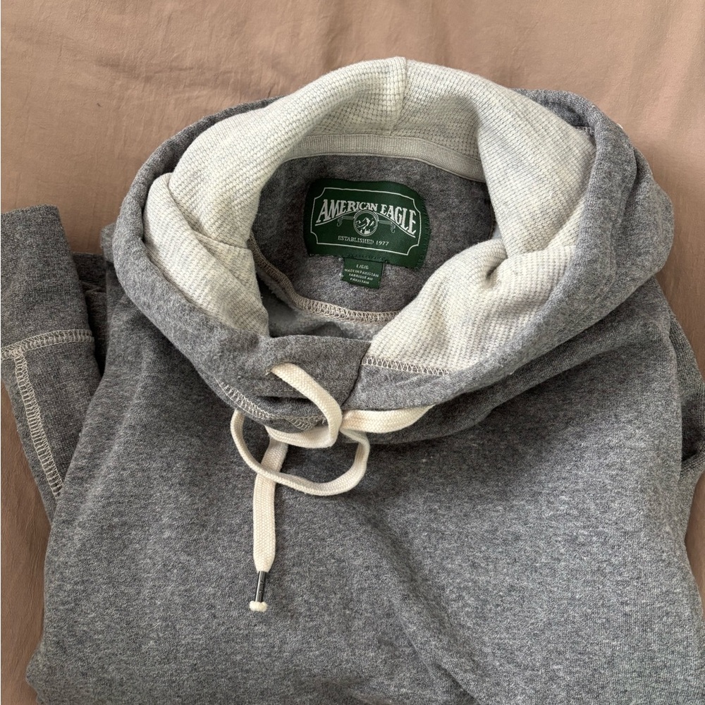 American Eagle Men's Thermal Gray Hoodie